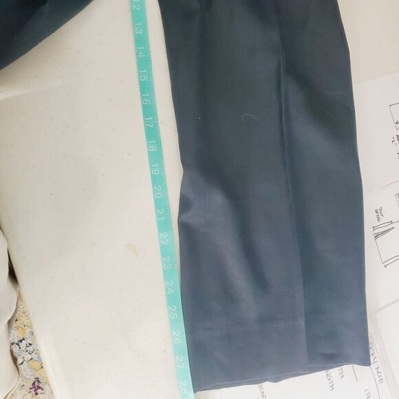 Whitham & Whyte Women's Black Dress Pants Pleated Front Straight Leg 14 (C-2) - Picture 10 of 10